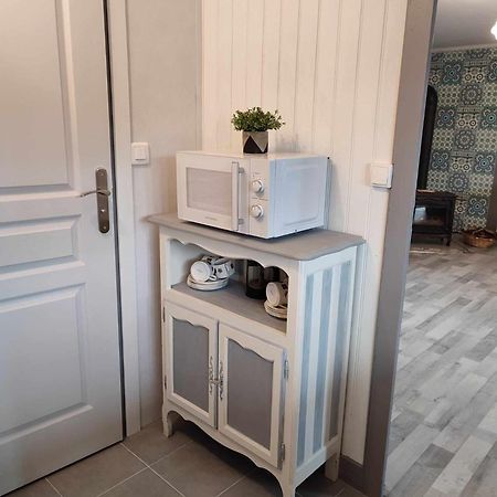 Chalet Dans La Foret....Adorable 1 Bedroom Chalet Surrounded By Woodland Pressignac 外观 照片