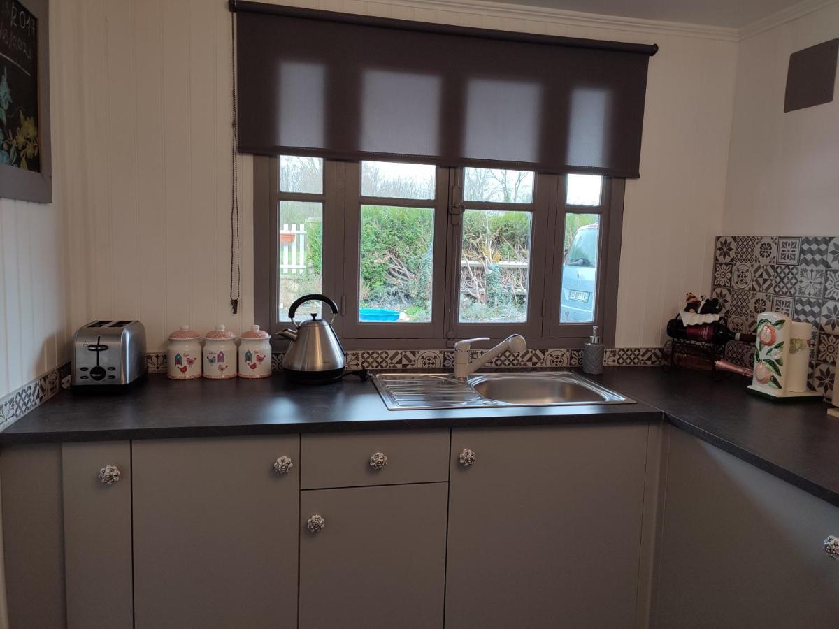 Chalet Dans La Foret....Adorable 1 Bedroom Chalet Surrounded By Woodland Pressignac 外观 照片